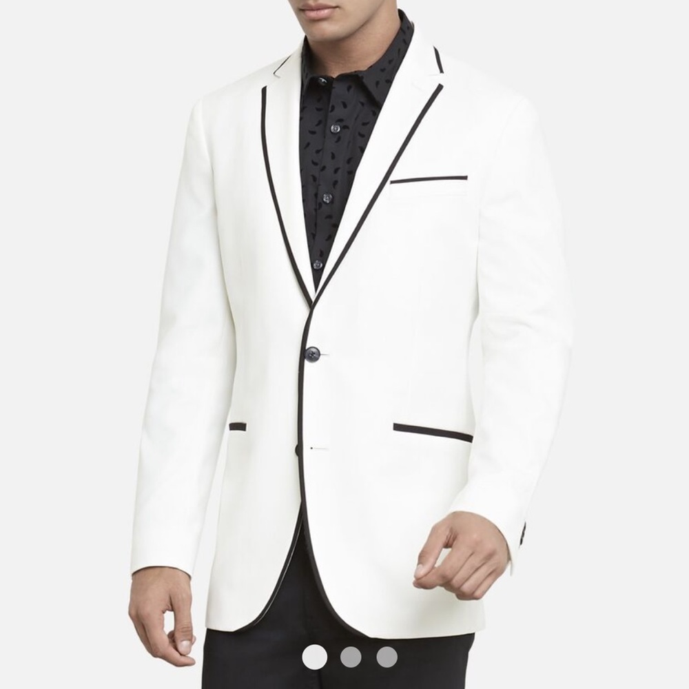 KENNETH COLE | White Blazer